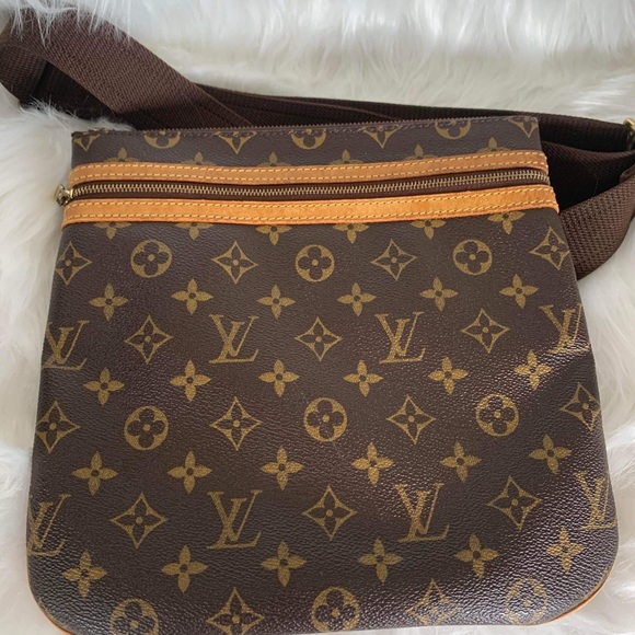 100% Authentic Louis Vuitton Pochette Bosphore Crossbody Bag - Picture 3 of 12